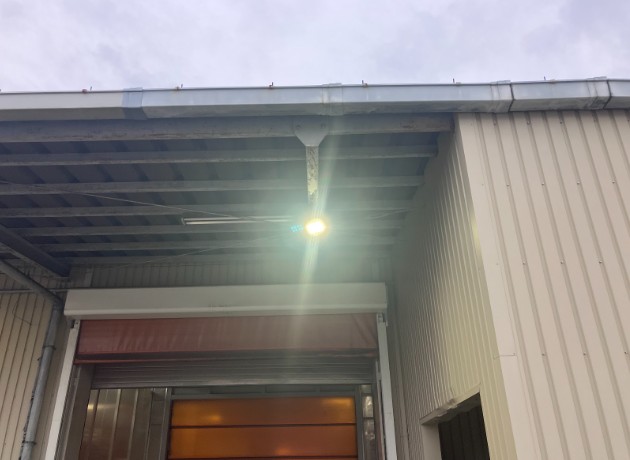 投光器更新工事